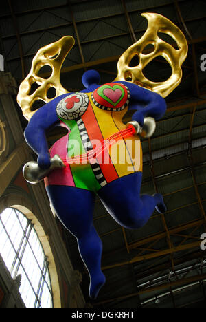 Engel, ein Kunstwerk von Niki de Saint Phalle, im Hauptbahnhof Zürich, Schweiz, Europa Stockfoto