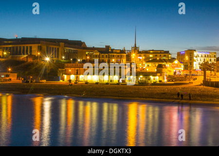 Ein Blick auf Bournemouth Strand von der Seebrücke entfernt. Stockfoto