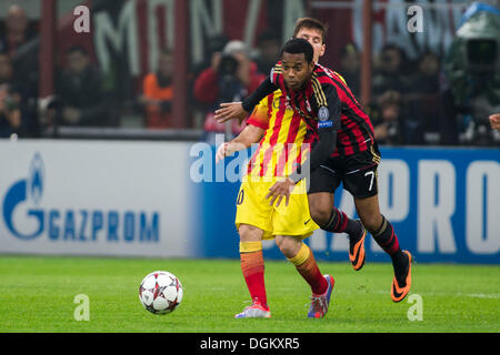 Mailand, Italien. 22. Oktober 2013. Robinho (Mailand) Fußball / Fußball: UEFA Champions League-Gruppe H-Match zwischen AC Milan 1-1 FC Barcelona im Stadio Giuseppe Meazza in Mailand, Italien. © Maurizio Borsari/AFLO/Alamy Live-Nachrichten Stockfoto