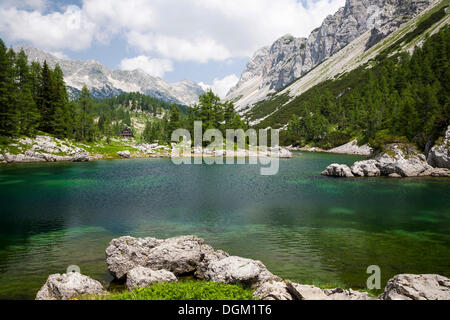 Koca pri triglavskih jezerih, sieben Seen Hütte, Nationalpark Triglav, Slowenien, Europa Stockfoto