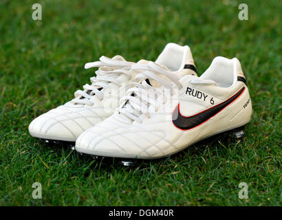 Fußballschuhe von Sebastian RUDY, TSG 1899 Hoffenheim Fußball-club Stockfoto