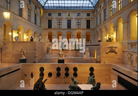 Interieur, Innenhof, Musée du Louvre Museum, Palais du Louvre oder Louvre Palast Museum, Paris, Frankreich, Europa Stockfoto