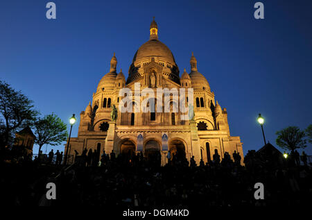 Nachtaufnahme, Basilika Sacré-Coeur Basilika Sacré-Coeur, Montmartre Viertel, Paris, Frankreich, Europa Stockfoto