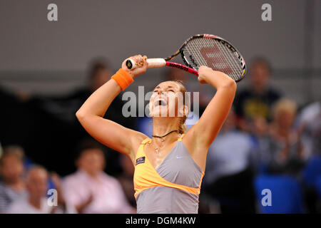 Sabine Lisicki, GER, Jubel auf den Gewinn des Spiels, Damentennis, Porsche Tennis Grand Prix Stuttgart, Porsche Cup 2011 Stockfoto