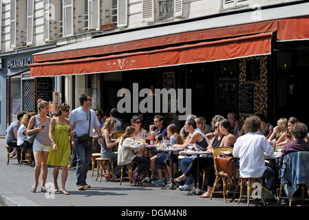 Straßencafé oder Straßencafé, Brasserie, Bercy, Paris, Frankreich Stockfoto