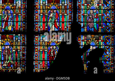 Kirchenfenster im Chorraum, Chapelle Notre-Dame des Sept katholischen Kapelle Notre-Dame de Paris, Ile De La Cite, Paris Stockfoto