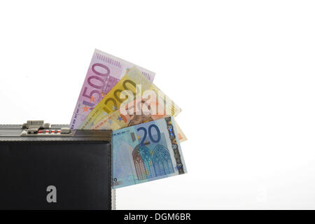 Euro-Banknoten in Aktentasche, Koffer voller Geld Stockfoto