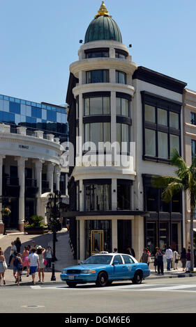 Zwei Rodeo Drive, Stefano Ricci Shop, Taxi, Rodeo Drive Luxus-shopping Street, Beverly Hills, Los Angeles, Kalifornien Stockfoto