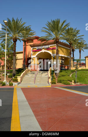 Desert Hills Premium Outlets, Outlet-Center, Shopping Mall, Palm Springs, Kalifornien, Vereinigte Staaten von Amerika, USA Stockfoto