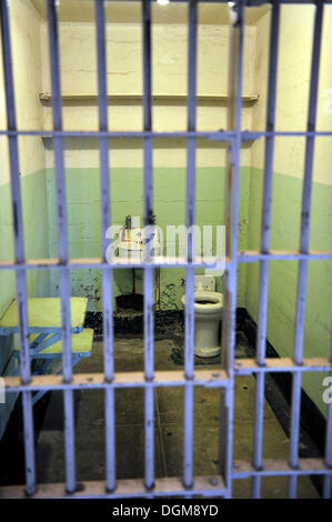 Blick in eine Zellenblock in das Gefängnis Alcatraz Island, Kalifornien, USA Stockfoto