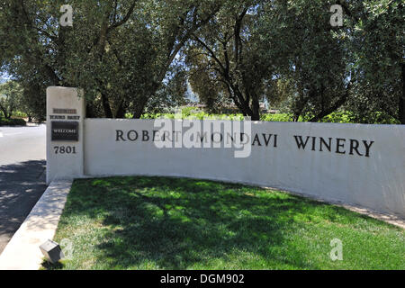 Tor der Robert Mondavi Winery, Napa Valley, Kalifornien, USA, Amerika Stockfoto