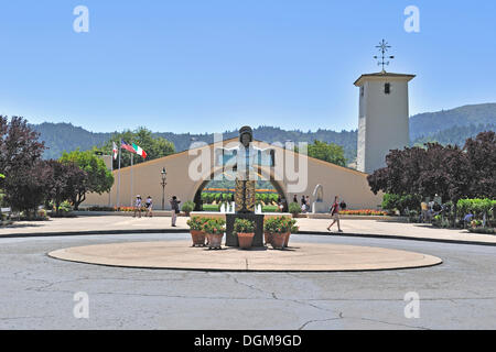 Eingang von der Robert Mondavi Winery, Napa Valley, Kalifornien, USA Stockfoto