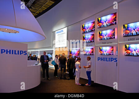 Flachbildschirme, hergestellt von Philips auf die Internationale Funkausstellung, IFA, 2012, Berlin Stockfoto