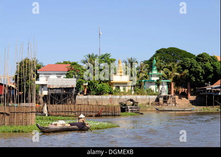 Dorf an den Ufern des Tonle Sap See, Siem Reap, Kambodscha, Südostasien, Asien Stockfoto