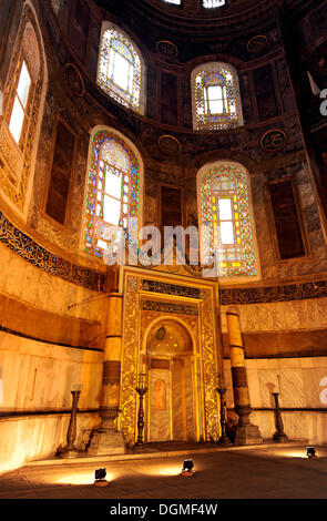 Mihrab, die Gebetsnische, Hagia Sophia, Ayasofya, Istanbul, Türkei Stockfoto