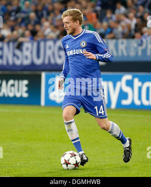 Gelsenkirchen, Deutschland. 22. Oktober 2013. Gelsenkirchen, Veltins-Arena, 22.10.13: Londoner Andre Schurrle während des Spiels zwischen FC Schalke 04 gegen Chelsea London in der Championsleague Saison 2013/2014. © Dpa picture-Alliance/Alamy Live News Stockfoto