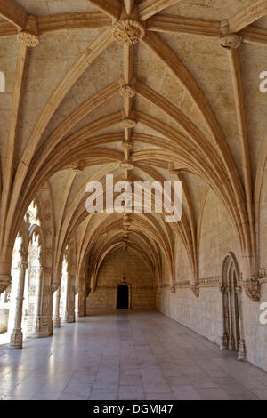 Kreuzgang, claustro, Hieronymus-kloster, hieronymites Kloster, UNESCO-Weltkulturerbe, spätgotischen Stil, manuelinischen Stockfoto