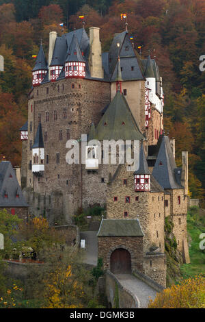 Höhenburg der Burg Eltz, Ganerbenburg, eine Burg, die Zugehörigkeit zu einer Gemeinschaft der Miterben, Muenstermaifeld, Wierschem, Mosel Stockfoto