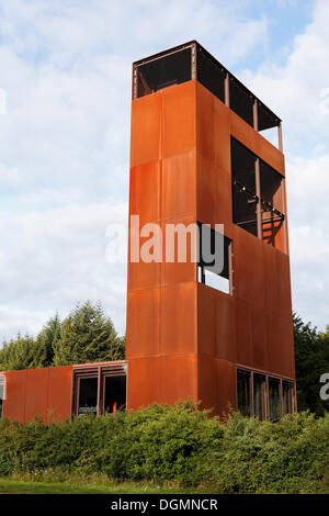 Turm aus rostigen Stahlplatten, Varusschlacht oder Schlacht der Varusschlacht, Kalkriese Museum und Park Stockfoto