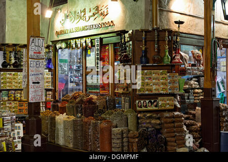 Speichern der Spice Souk, Stadtteil Deira, Vereinigte Arabische Emirate, Naher Osten, Asien Stockfoto
