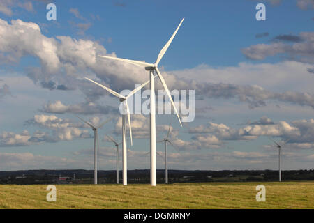 Windkraftanlagen, wind Farm, kanadischen Maritimes, Wolken, Himmel, Amherst, Nova Scotia, Kanada Stockfoto