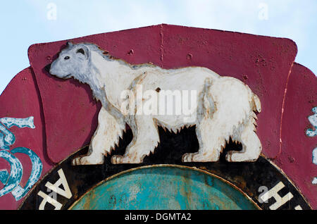 Eisbär, Detail von den symbolischen Namen unterschreiben auf dem Platz der verlassenen russischen Bergbau Stadt der Pyramiden, Pyramiden Stockfoto