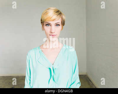 Porträt der jungen Frau Stockfoto