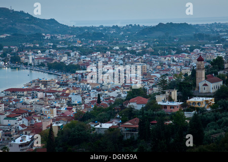 Klassische Ansicht von Zakynthos-Stadt von Bocholi, Zakynthos (Zante) Insel, Griechenland Stockfoto