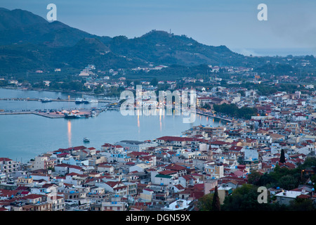 Klassische Ansicht von Zakynthos-Stadt von Bocholi, Zakynthos (Zante) Insel, Griechenland Stockfoto