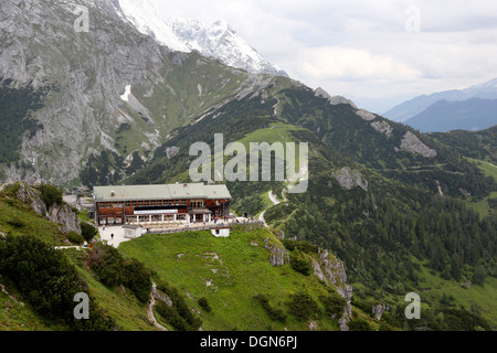 Berchtesgaden, Deutschland, schauen Sie sich die Berggaststaette Jennerbahn Stockfoto