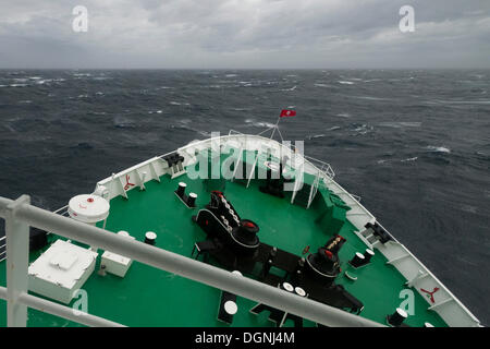 MS-Expedition, eine Expedition Kreuzfahrtschiff Rollen in rauer See auf Drake-Passage, Atlantik, Pazifischer Ozean Stockfoto