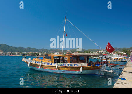 Guellet-Boot im Hafen von Marmaris, Türkische Ägäis, Türkei Stockfoto