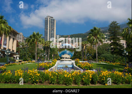 Jardins de Boulingrins mit Anishs "Sky Mirror" Skulptur, Monte Carlo, Monaco, Monaco Stockfoto