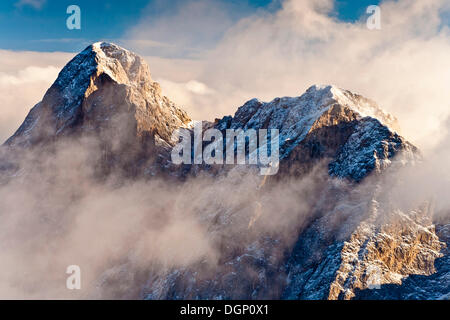 Während der Besteigung des Mt Gabler Blick auf Mt Peitlerkofel oder Sas de Puetia Plose Gebirgskette, Dolomiten, Südtirol, Italien, Europa Stockfoto