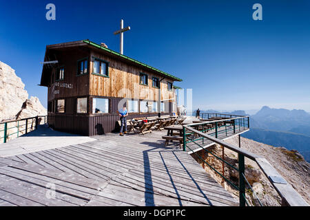 Berghütte Rifugio Lorenzi, Dolomiten, Belluno, Italien, Europa Stockfoto