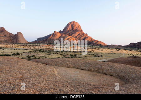 Spitzkoppe Granit Gipfeln, Damaraland, Namibia, Afrika Stockfoto