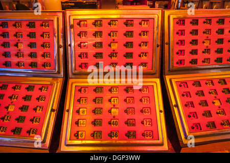 England, Devon, Dingles Festplatz Heritage Centre, Bingo-Spiel Stockfoto