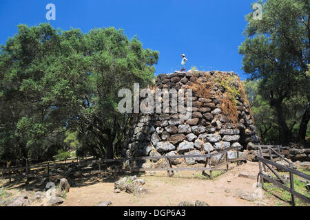 Nuraghe in der Wallfahrtskirche von Santa Cristina bei Paulilatino, Provinz Arborea, Sardinien, Italien, Europa Stockfoto