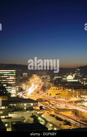 Charlottenplatz Platz mit Rathaus und Bibliothek, Stuttgart, Baden-Württemberg Stockfoto