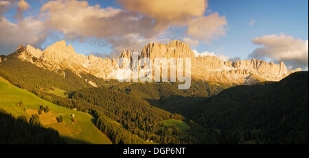 Rosengarten Gruppe Berge bei Sonnenuntergang, Dolomiten, Trentino-Alto Adige, Italien, Europa Stockfoto