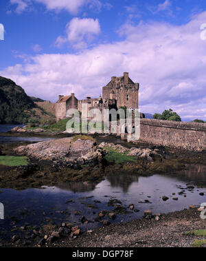 Eilean Donan Castle in der Nähe von Dornie, Western Ross, Loch Alsh, Highlands, Schottland, Vereinigtes Königreich, Europa Stockfoto