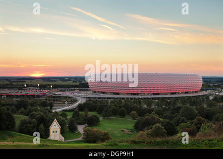 Allianz Arena beleuchtet, München, Bayern, Oberbayern Stockfoto