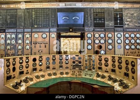 Im Inneren Stil Art-Deco-Control Room A in Battersea Power Station, London. Aufnahmen im September 2013. Stockfoto