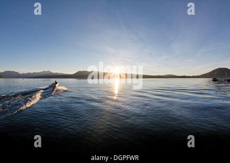 Sonnenuntergang auf dem Attersee, Weyregg, Salzkammergut Region, Oberösterreich, Österreich, Europa Stockfoto