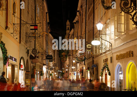 Getreidegasse-Gasse in der Altstadt von Salzburg, Österreich, Europa, PublicGround Stockfoto