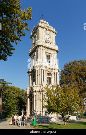 Barocke Uhrturm von Dolmabahçe, Beşiktaş Istanbul, Istanbul, europäische Seite, Provinz Istanbul, Türkei, europäische Seite Stockfoto