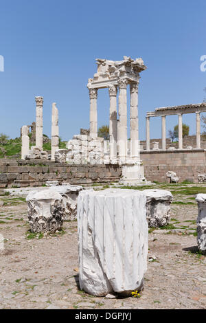 Trajaneums, Trajan Tempel, Akropolis, Pergamon, Manisa Provinz ägäische Region, Türkei Stockfoto