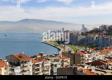 Blick vom Asansoer über die Stadt, unterzutauchen, Izmir, İzmir Provinz, Ägäis, Türkei Stockfoto