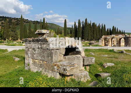 Grab, Nekropole, antiken Stadt Hierapolis, Hierapolis, in der Nähe von Pamukkale, Provinz Denizli, ägäische Region, Türkei Stockfoto