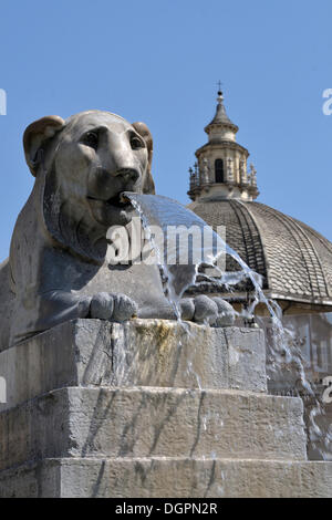 Detail des Brunnens auf der Piazza del Popolo, Rom, Italien, Europa Stockfoto